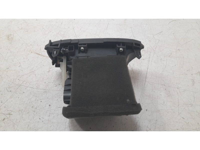Recambio de aireador izquierdo para hyundai i30 (pde, pd, pden) 2.0 n referencia OEM IAM 97491G4000  