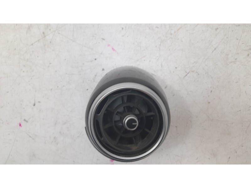 Recambio de aireador derecho para mg zs suv (azs1) 1.5 vti referencia OEM IAM 10262724  