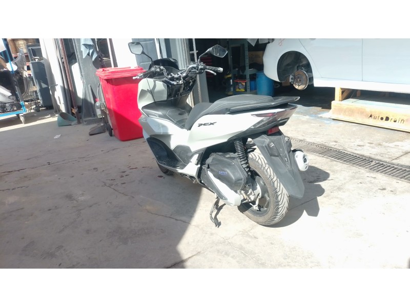 honda pcx del año 2023