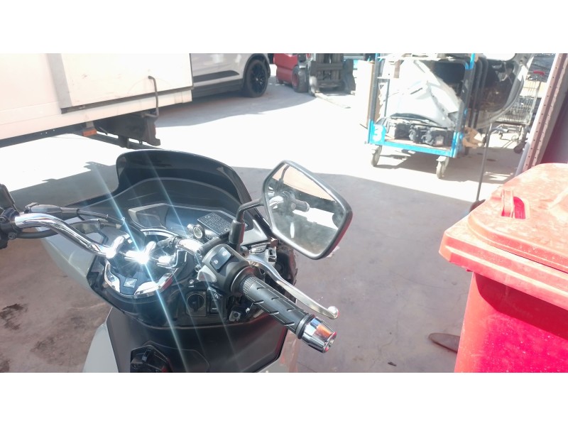 Recambio de retrovisor derecho para honda pcx pcx 125 (jk05) referencia OEM IAM   