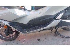 Recambio de estribera izquierda para honda pcx pcx 125 (jk05) referencia OEM IAM   