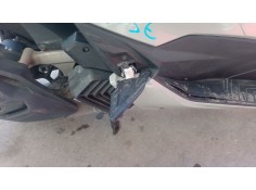 Recambio de estribera derecha para honda pcx pcx 125 (jk05) referencia OEM IAM   