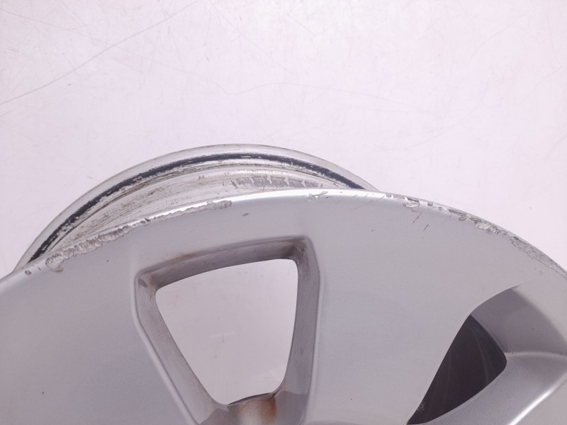 Recambio de llanta para bmw 3 (e90) 320 d referencia OEM IAM 6764622  