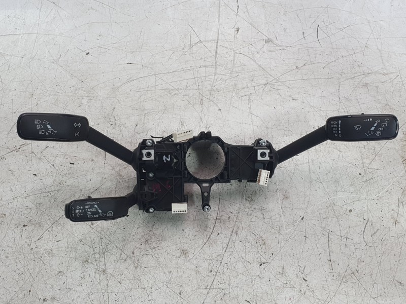 Recambio de mando multifuncion para seat arona (kj7, kjp) 1.0 tsi referencia OEM IAM 5Q0953521FR 5Q0953502AL 