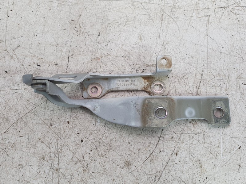 Recambio de bisagra capo izquierda para mg zs suv (azs1) 1.5 vti referencia OEM IAM 10457978  