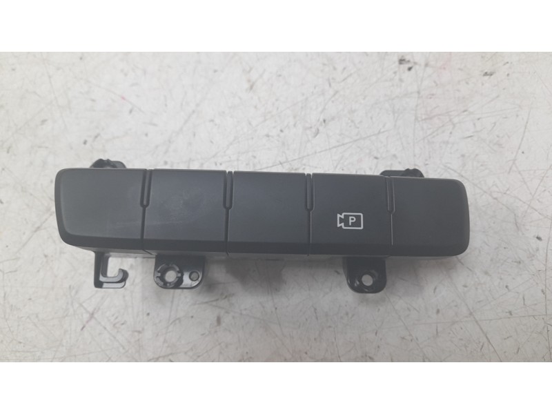 Recambio de interruptor para hyundai bayon 1.2 mpi 79 cv maxx (2024) referencia OEM IAM 93300Q0210  