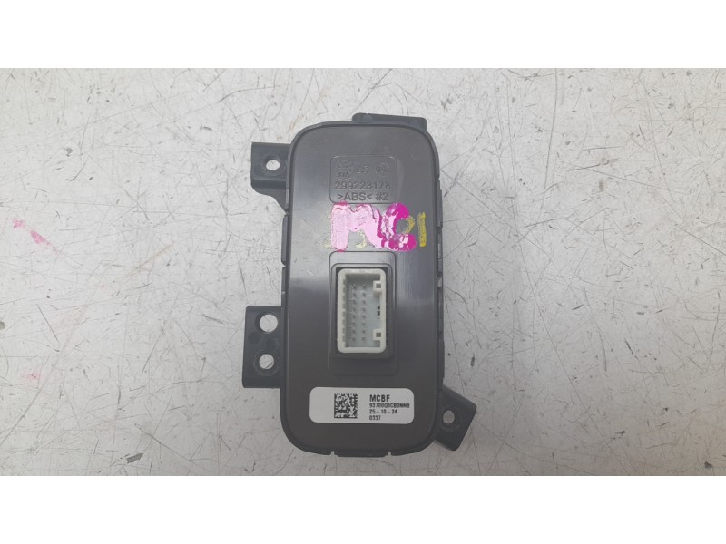 Recambio de mando multifuncion para hyundai bayon 1.2 mpi 79 cv maxx (2024) referencia OEM IAM 93700Q0010NNB  