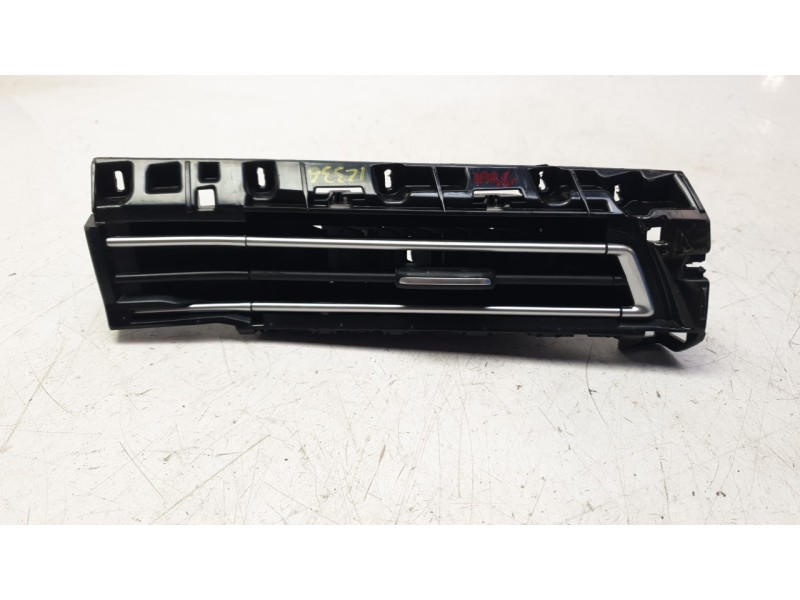 Recambio de rejilla aireadora para volkswagen golf viii (cd1, da1) 2.0 tdi referencia OEM IAM 5H1858711  
