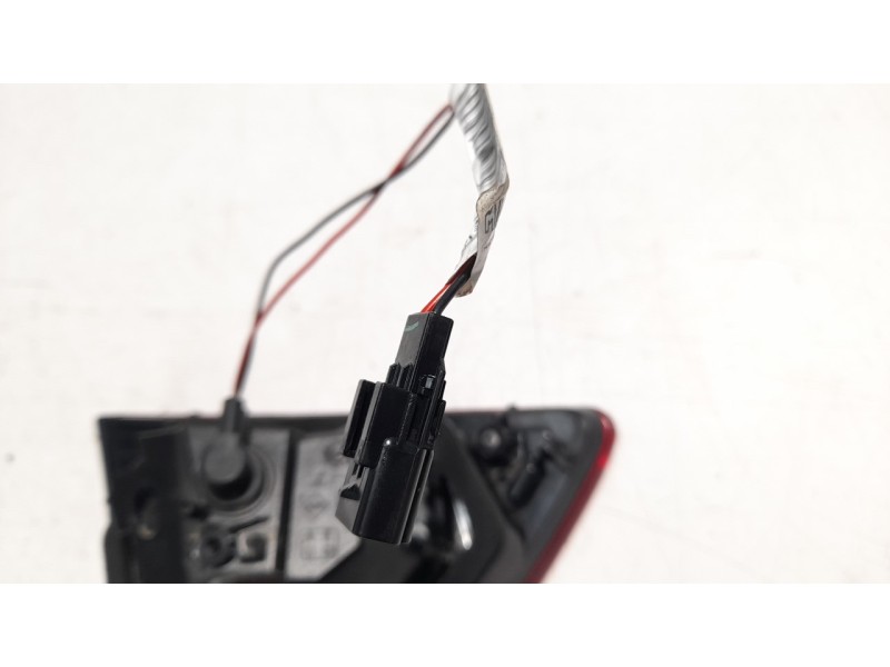 Recambio de piloto trasero derecho interior para renault clio iv 1.5 dci diesel fap referencia OEM IAM 265505796R 104LLI211 