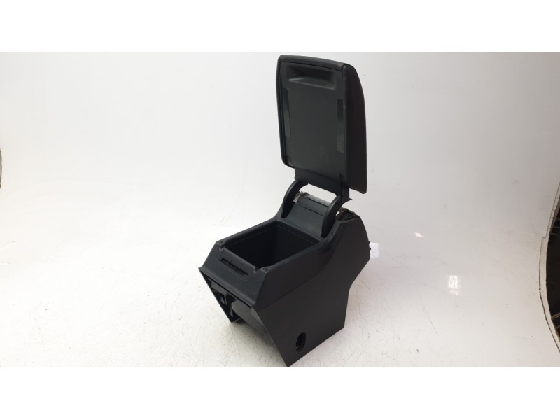 Recambio de apoyabrazos central para volkswagen golf viii (cd1, da1) 2.0 tdi referencia OEM IAM 5H0864207C  