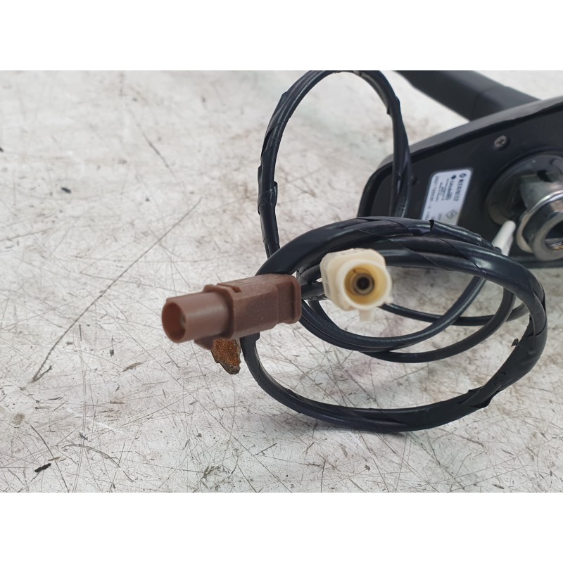 Recambio de antena para renault clio v (b7_) 1.5 blue dci 85 (b7ag) referencia OEM IAM   
