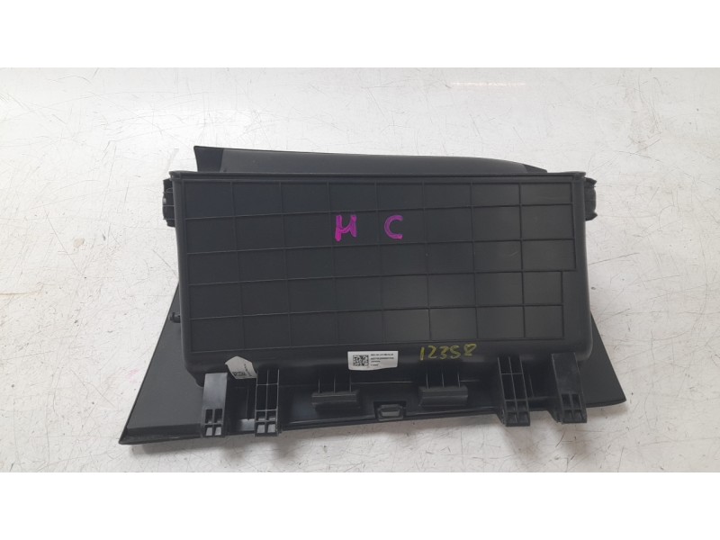 Recambio de guantera para hyundai bayon 1.2 mpi 79 cv maxx (2024) referencia OEM IAM 84510Q0000NNB  