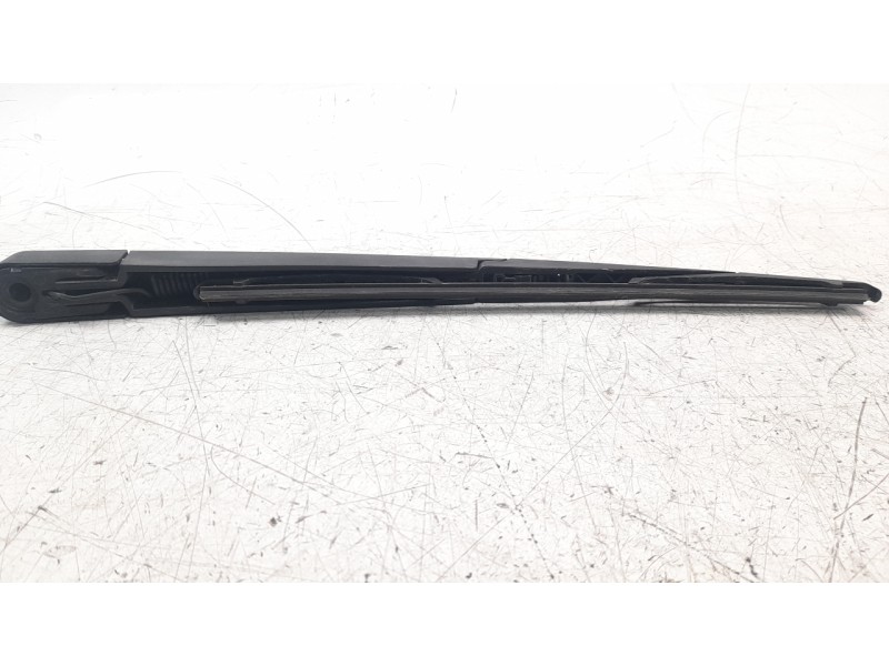 Recambio de brazo limpia trasero para ssangyong rexton limited 4x4 referencia OEM IAM 7851136000  
