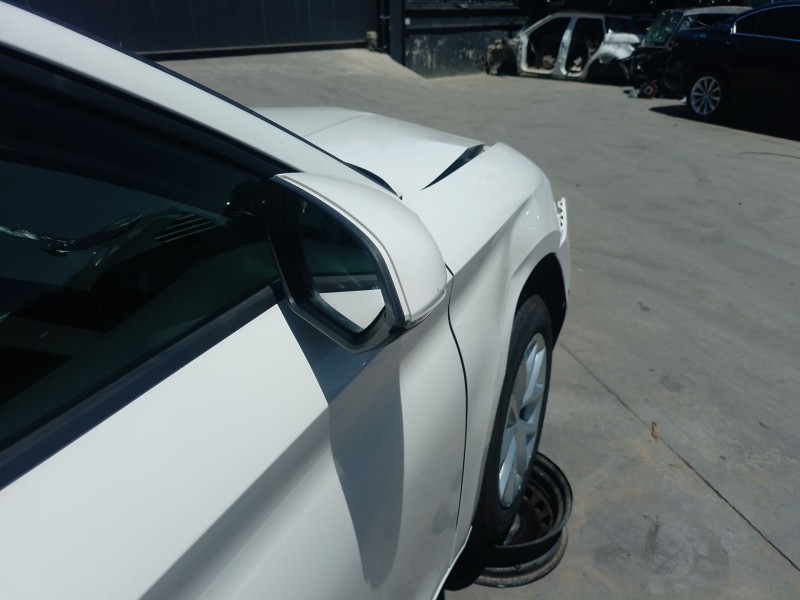 Recambio de retrovisor derecho para seat leon (kl1, klg) 1.0 tsi referencia OEM IAM   