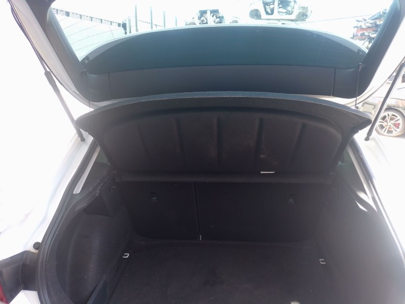 Recambio de bandeja trasera para seat leon (kl1, klg) 1.0 tsi referencia OEM IAM   