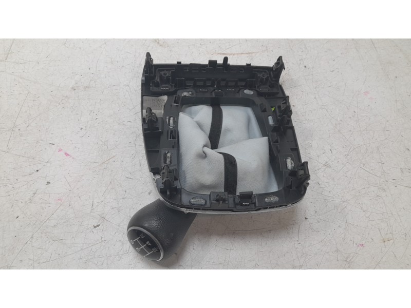 Recambio de pomo palanca cambio para mg zs suv (azs1) 1.5 vti referencia OEM IAM 10798551  