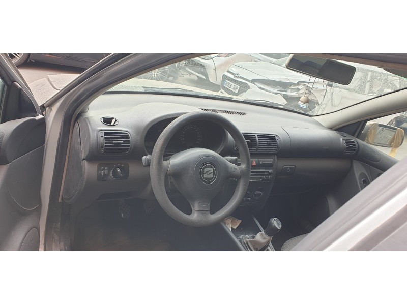 seat toledo (1m2) del año 2002