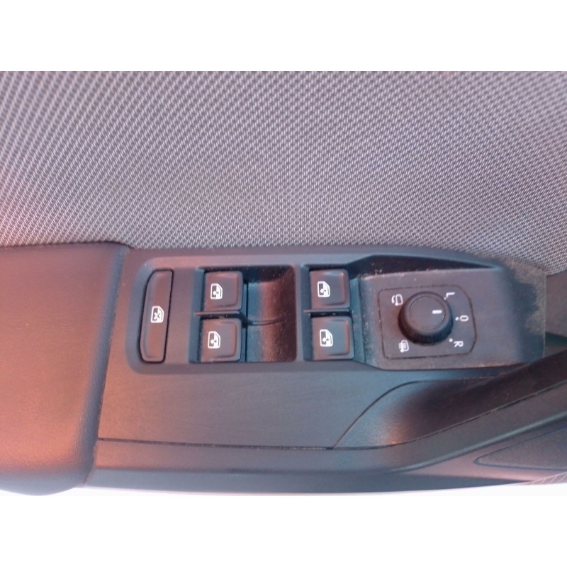Recambio de mando elevalunas delantero izquierdo para seat leon (kl1, klg) 1.0 tsi referencia OEM IAM   