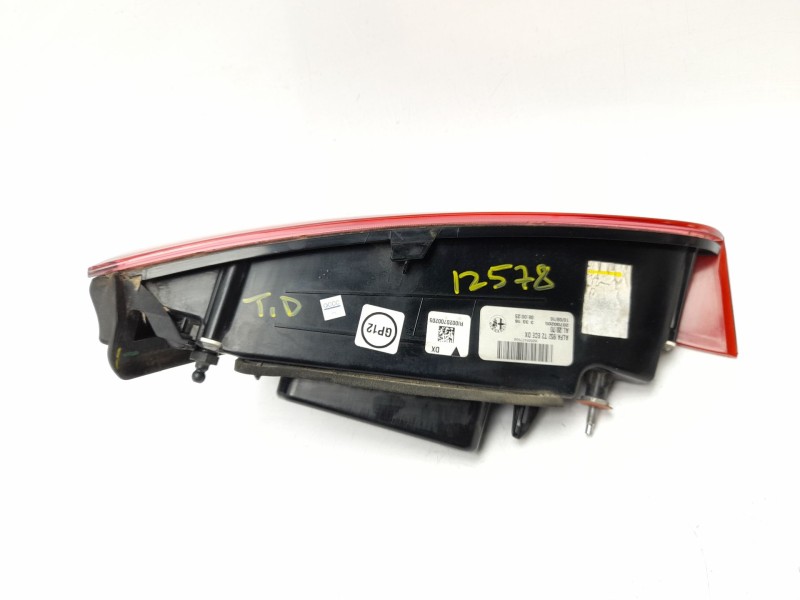 Recambio de piloto trasero derecho interior para alfa romeo giulia (952_) 2.2 d (952aem250, 952aea250) referencia OEM IAM 505437