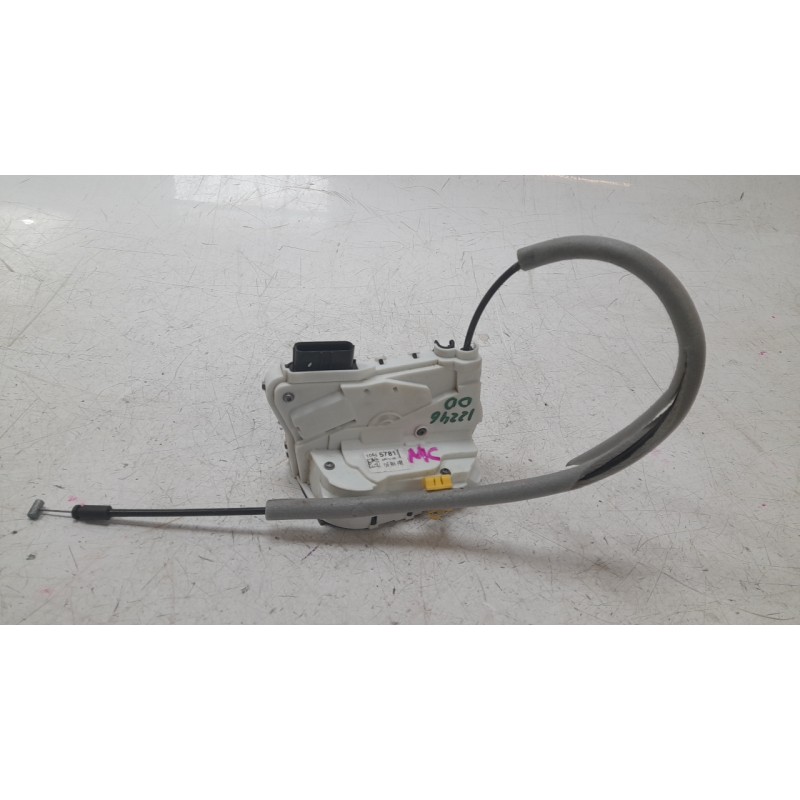 Recambio de cerradura puerta delantera derecha para mg zs suv (azs1) 1.5 vti referencia OEM IAM 10845781 6896906 