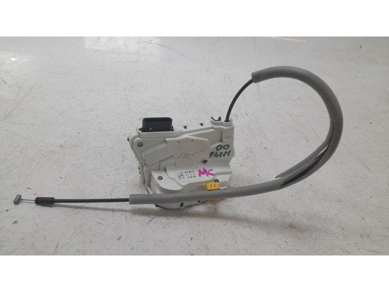 Recambio de cerradura puerta delantera derecha para mg zs suv (azs1) 1.5 vti referencia OEM IAM 10845781 6896906 