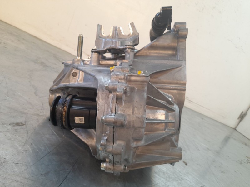 Recambio de caja cambios para mazda 3 hatchback (bp) 2.0 skyactiv-g m hybrid referencia OEM IAM 2TH  