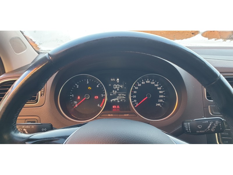 volkswagen polo (6c1) del año 2015