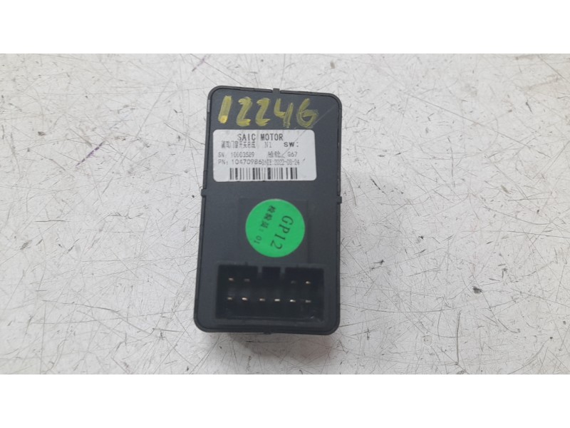 Recambio de mando elevalunas delantero derecho para mg zs suv (azs1) 1.5 vti referencia OEM IAM 10470986  