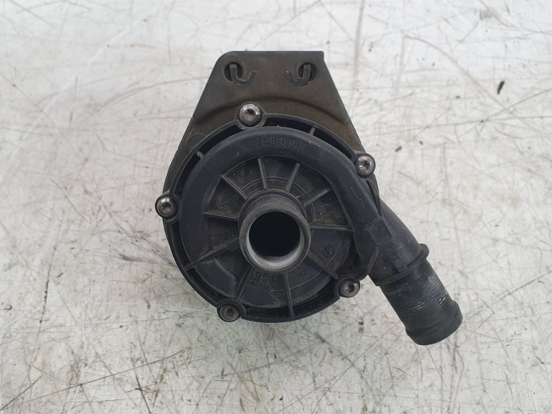 Recambio de bomba agua para renault clio v (b7_) 1.5 blue dci 85 (b7ag) referencia OEM IAM 210118431R 0392024099 
