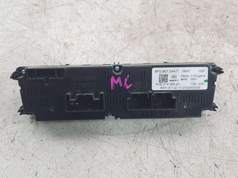 Recambio de mando climatizador para seat arona (kj7, kjp) 1.0 tsi referencia OEM IAM 6F0907044D  