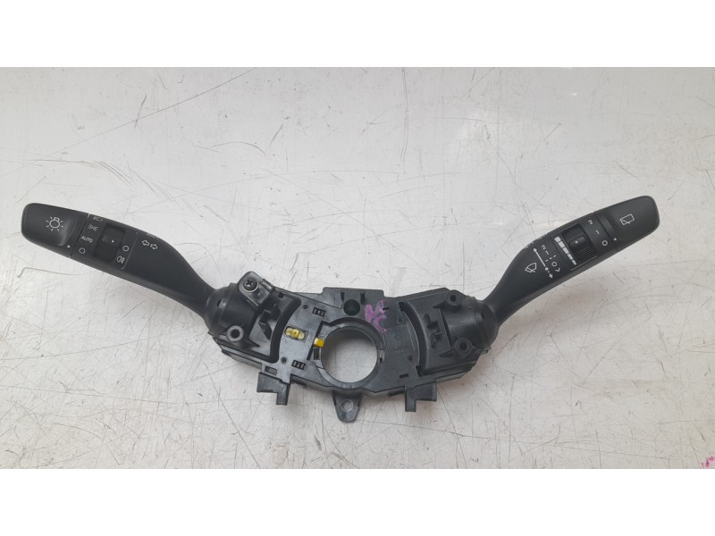 Recambio de mando multifuncion para hyundai bayon 1.2 mpi 79 cv maxx (2024) referencia OEM IAM 93404Q0855  