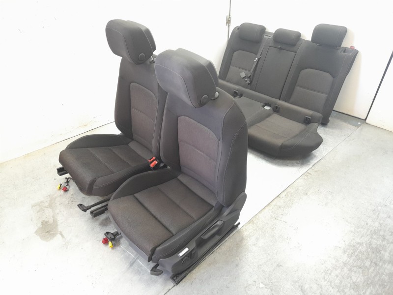 Recambio de juego asientos completo para volkswagen passat b8 (3g2, cb2) 2.0 tdi referencia OEM IAM 3Q0881105K  