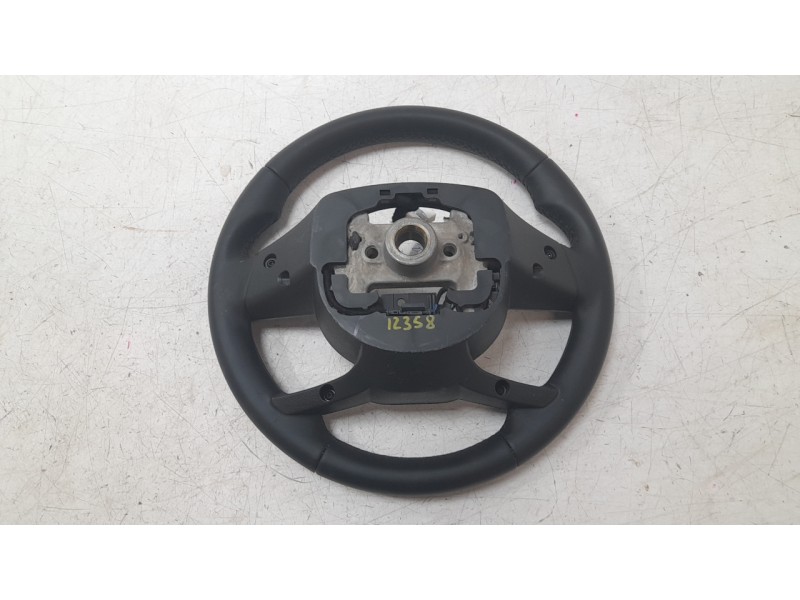 Recambio de volante para hyundai bayon 1.2 mpi 79 cv maxx (2024) referencia OEM IAM 56100Q0DA07NN  