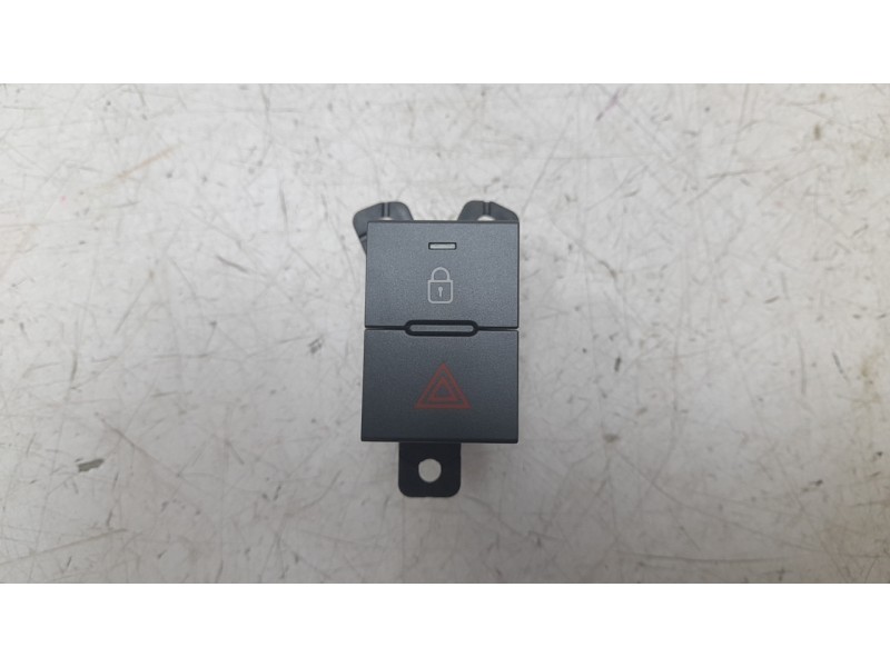 Recambio de warning para hyundai bayon 1.2 mpi 79 cv maxx (2024) referencia OEM IAM 93790Q0000  
