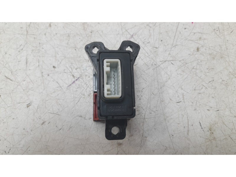 Recambio de warning para hyundai bayon 1.2 mpi 79 cv maxx (2024) referencia OEM IAM 93790Q0000  