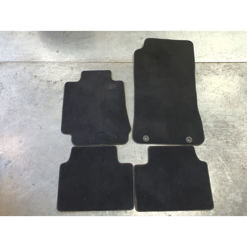 Recambio de juego alfombrillas para alfa romeo giulia (952_) 2.2 d (952aem250, 952aea250) referencia OEM IAM 01561103650  