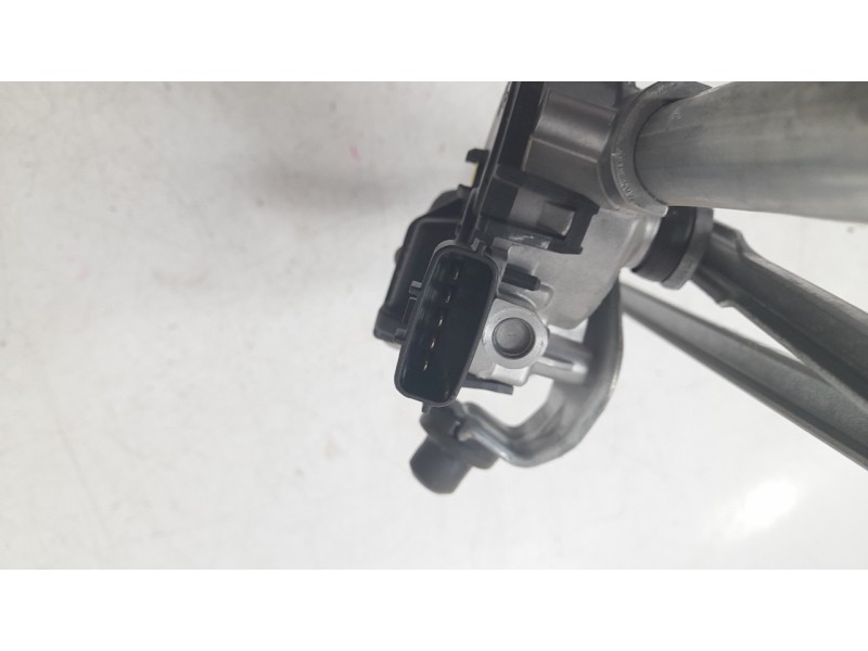 Recambio de motor limpia delantero para hyundai bayon 1.2 mpi 79 cv maxx (2024) referencia OEM IAM 98100Q0000  