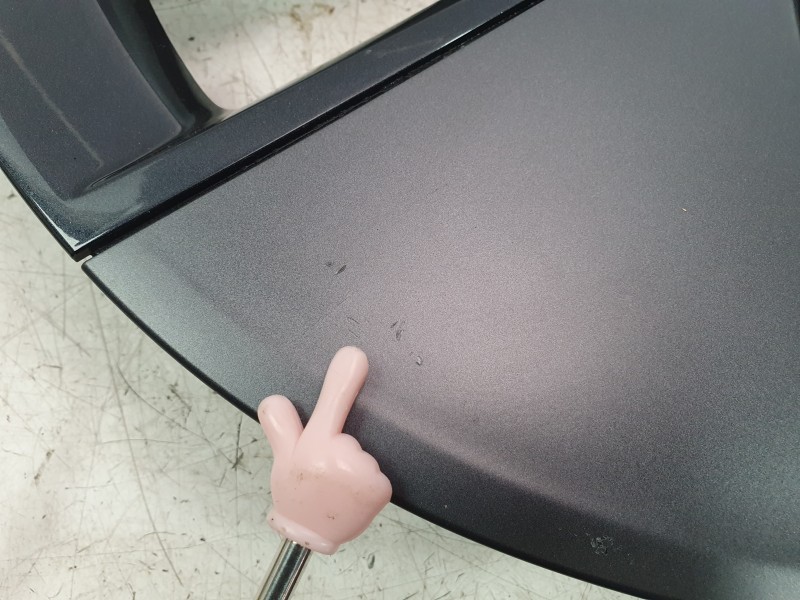 Recambio de tapacubos para tesla model 3 ev referencia OEM IAM 104427100  