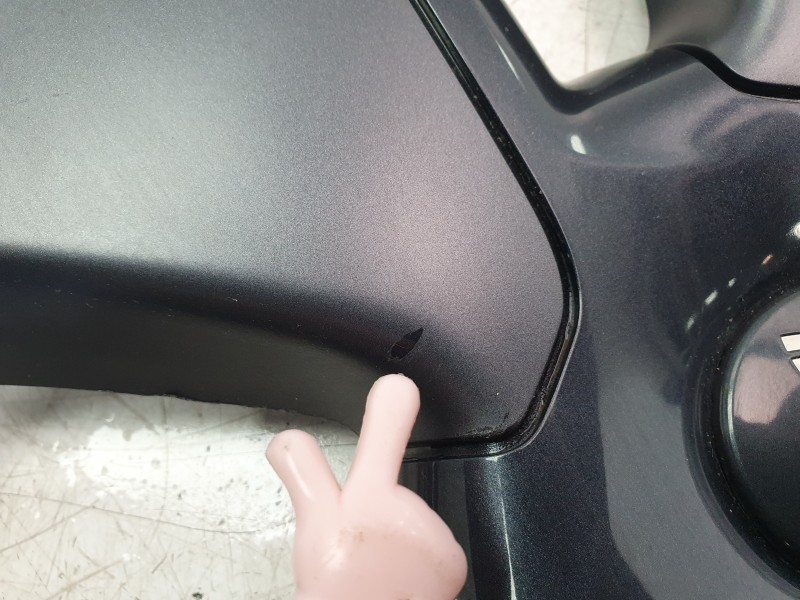 Recambio de tapacubos para tesla model 3 ev referencia OEM IAM 104427100  