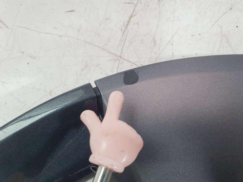 Recambio de tapacubos para tesla model 3 ev referencia OEM IAM 104427100  