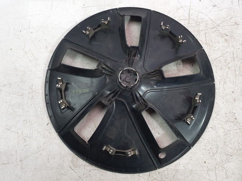 Recambio de tapacubos para tesla model 3 ev referencia OEM IAM 104427100  
