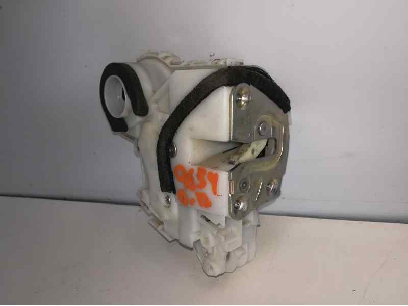 Recambio de cerradura puerta delantera derecha para suzuki vitara 1.6 ddis comfort 4x4 referencia OEM IAM 8220154P30  