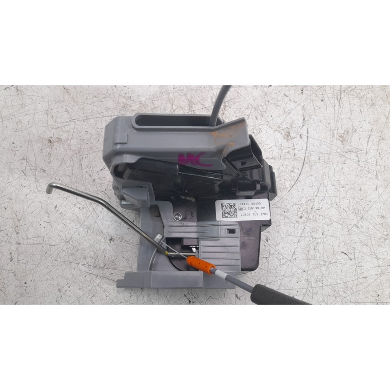 Recambio de cerradura puerta trasera derecha para hyundai bayon 1.2 mpi 79 cv maxx (2024) referencia OEM IAM 81420Q0400  