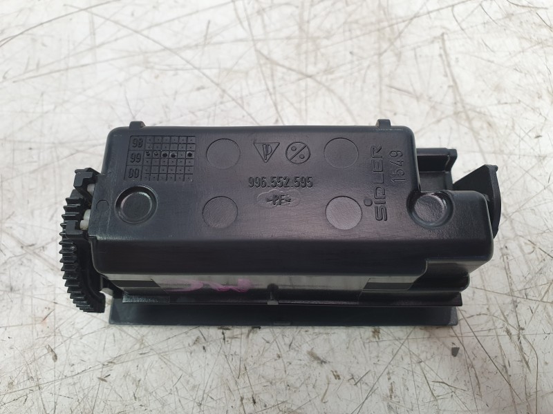 Recambio de cenicero para porsche 911 descapotable (996) 3.4 carrera 4 referencia OEM IAM 996552595  
