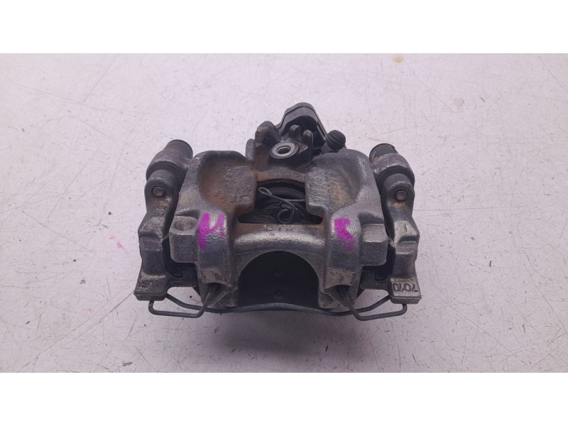 Recambio de pinza de freno trasera izquierda para volkswagen t-roc (a11, d11) 2.0 tdi referencia OEM IAM 5Q0615405 VCR271 