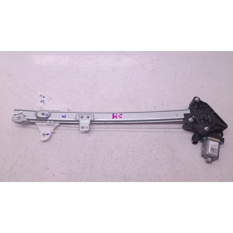 Recambio de elevalunas delantero derecho para hyundai bayon 1.2 mpi 79 cv maxx (2024) referencia OEM IAM 82404Q0010  
