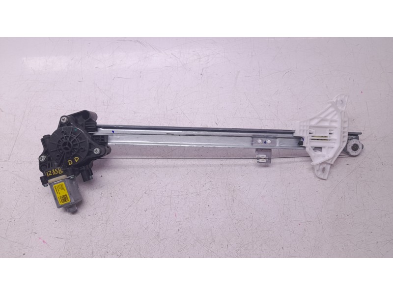 Recambio de elevalunas delantero derecho para hyundai bayon 1.2 mpi 79 cv maxx (2024) referencia OEM IAM 82404Q0010  