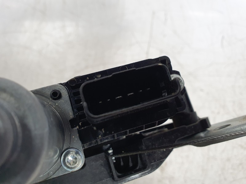 Recambio de elevalunas trasero derecho para dacia duster iii eco-g 100 essential referencia OEM IAM 827209077R  