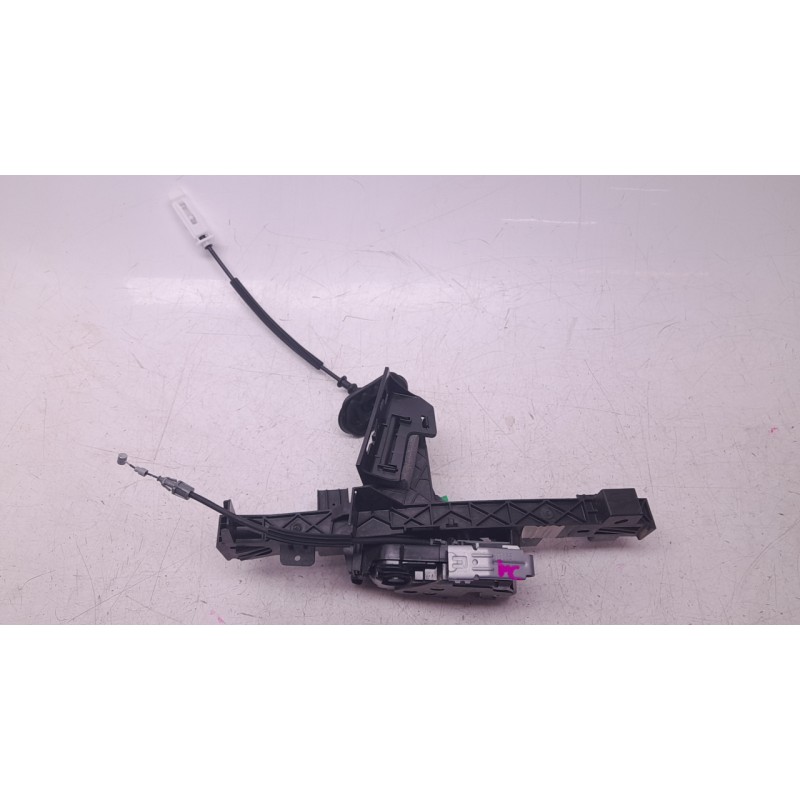 Recambio de cerradura puerta delantera derecha para ford kuga iii referencia OEM IAM 2066073  10610500120/DLF810027HQ/CRD-FRD-60