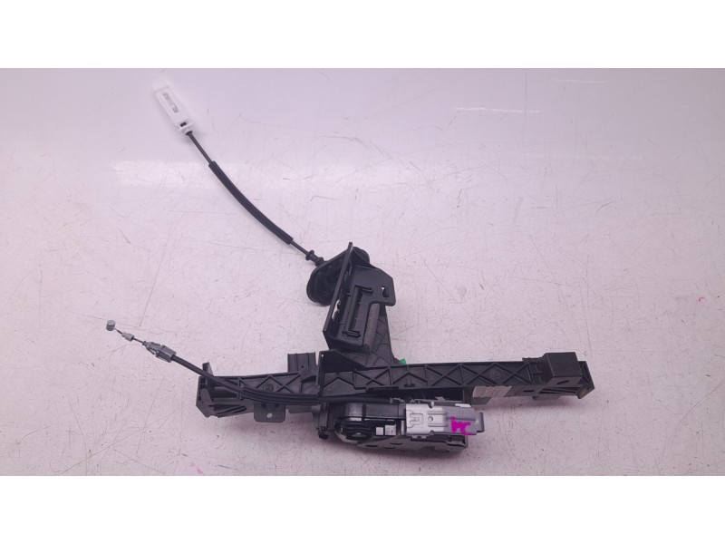 Recambio de cerradura puerta delantera derecha para ford kuga iii referencia OEM IAM 2066073  10610500120/DLF810027HQ/CRD-FRD-60